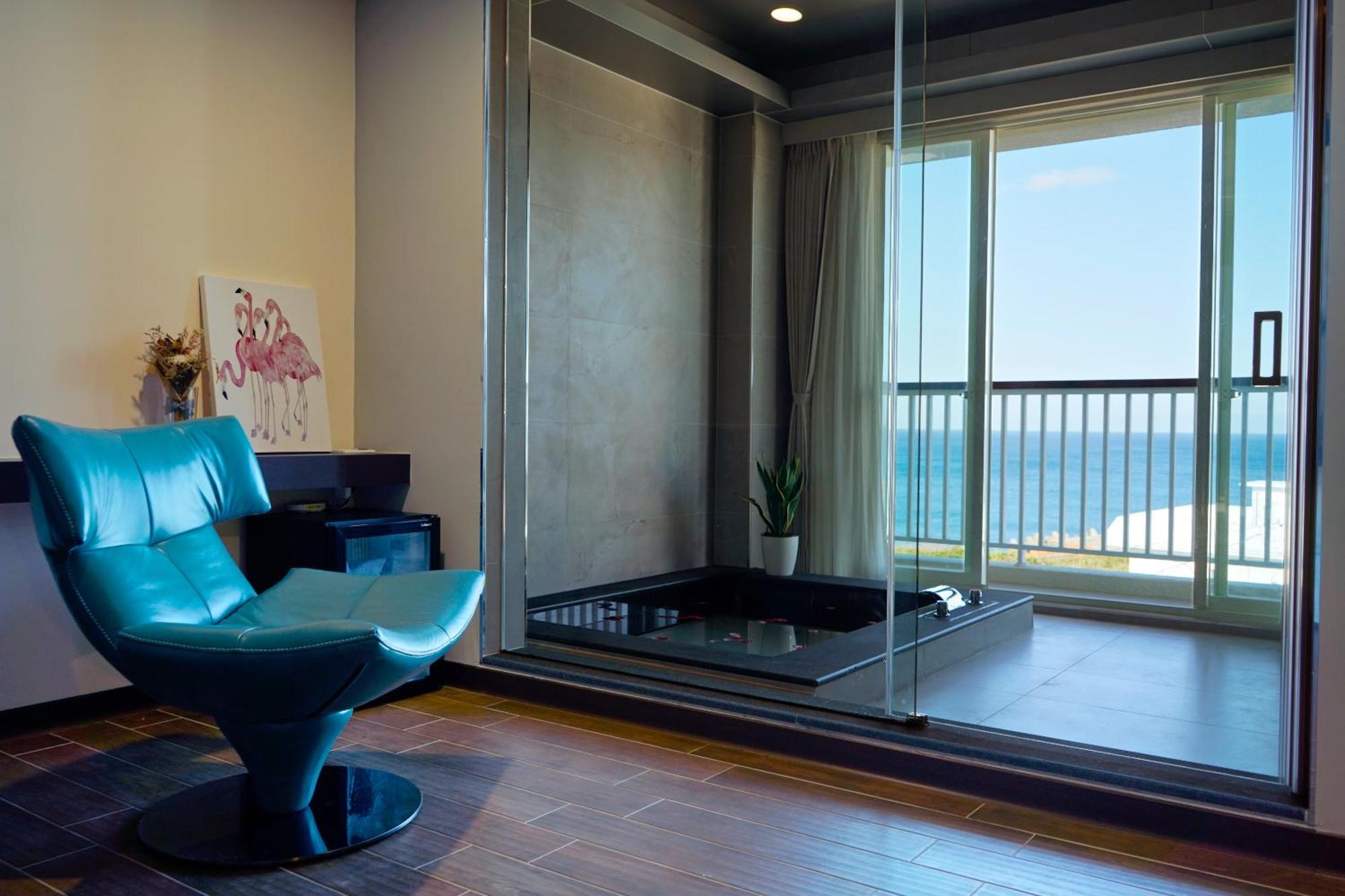 Little Piggy B&B Manzhou Exterior photo